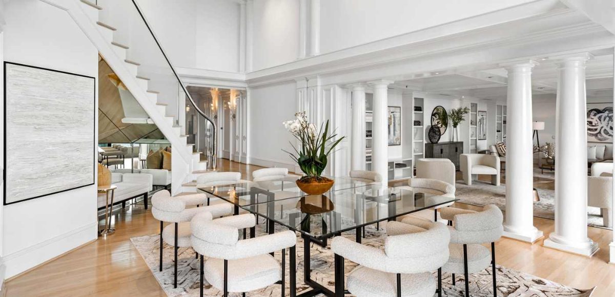 dining room Home of Elton John.