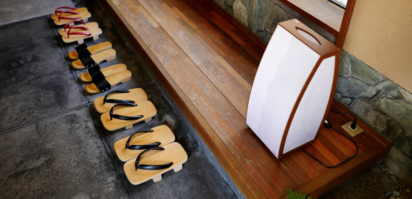 japanese shoes lined up