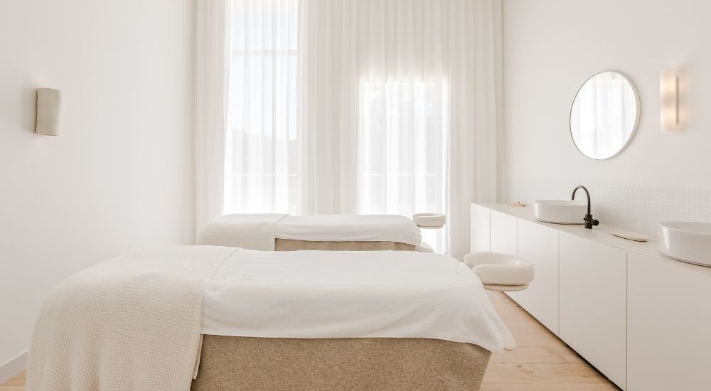 Light and airy treatment rooms © BODHI Yallingup