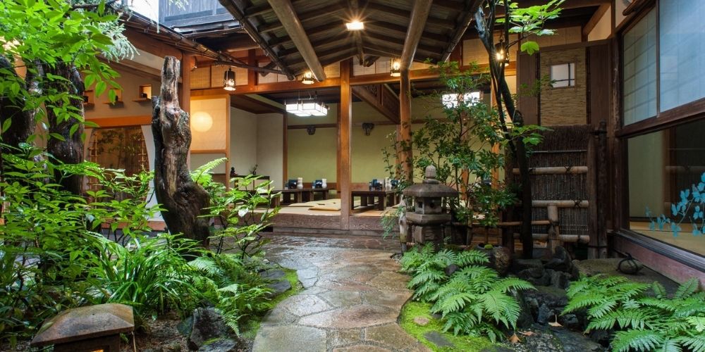 Japanese onsen etiquette